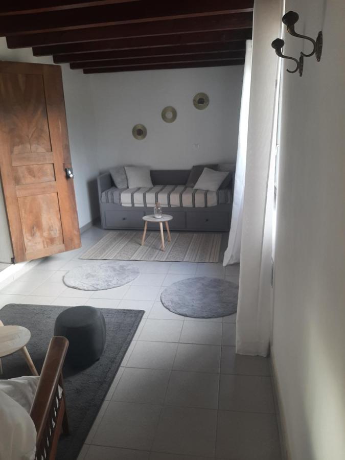 Gite A La Campagne Avec Piscine Biziat Exterior photo