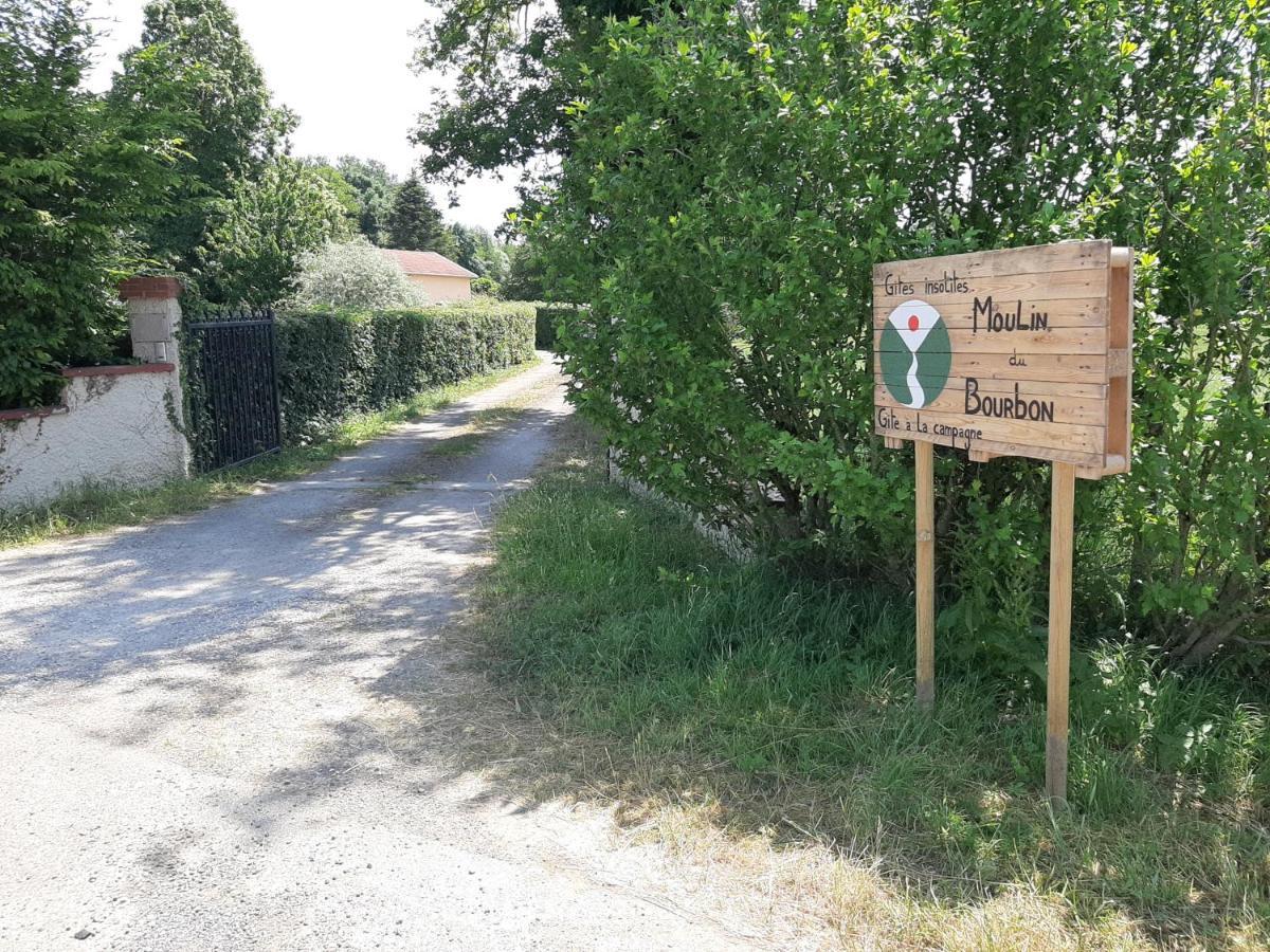 Gite A La Campagne Avec Piscine Biziat Exterior photo